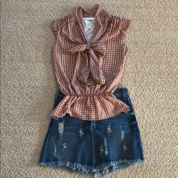 🤍 Max Studio - Shirt with front bow - Picture 4 of 8